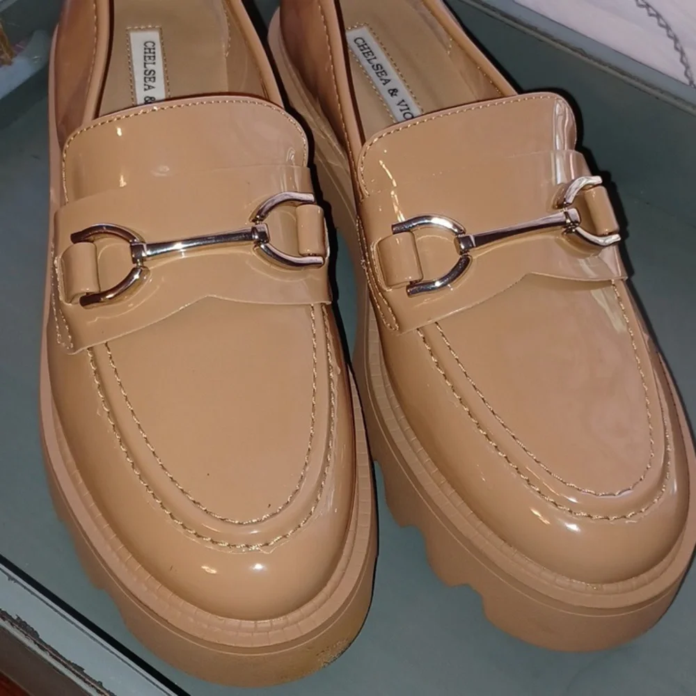 🎉👄Nude Platform Lug Sole Loafers🩷🎉 - Picture 4 of 4